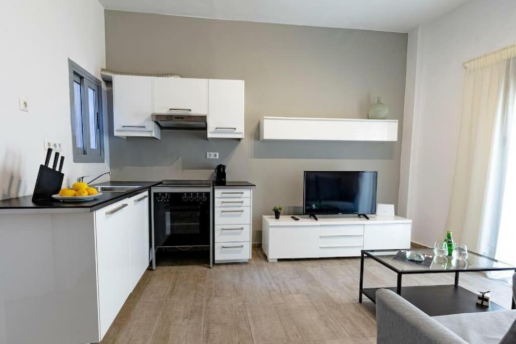 Athens Tower 2 Bedroom Apartment By Superhost Hub エクステリア 写真