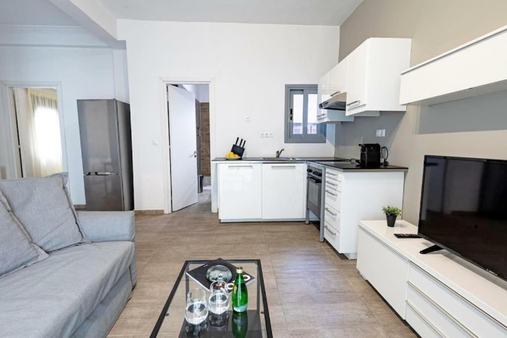Athens Tower 2 Bedroom Apartment By Superhost Hub エクステリア 写真