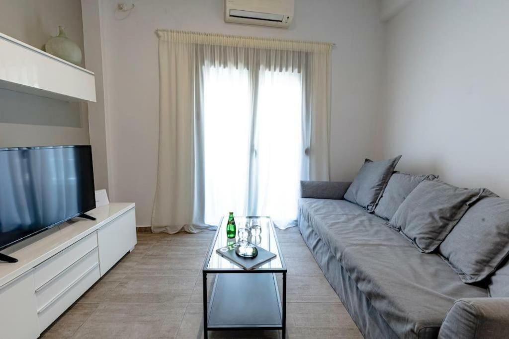 Athens Tower 2 Bedroom Apartment By Superhost Hub エクステリア 写真